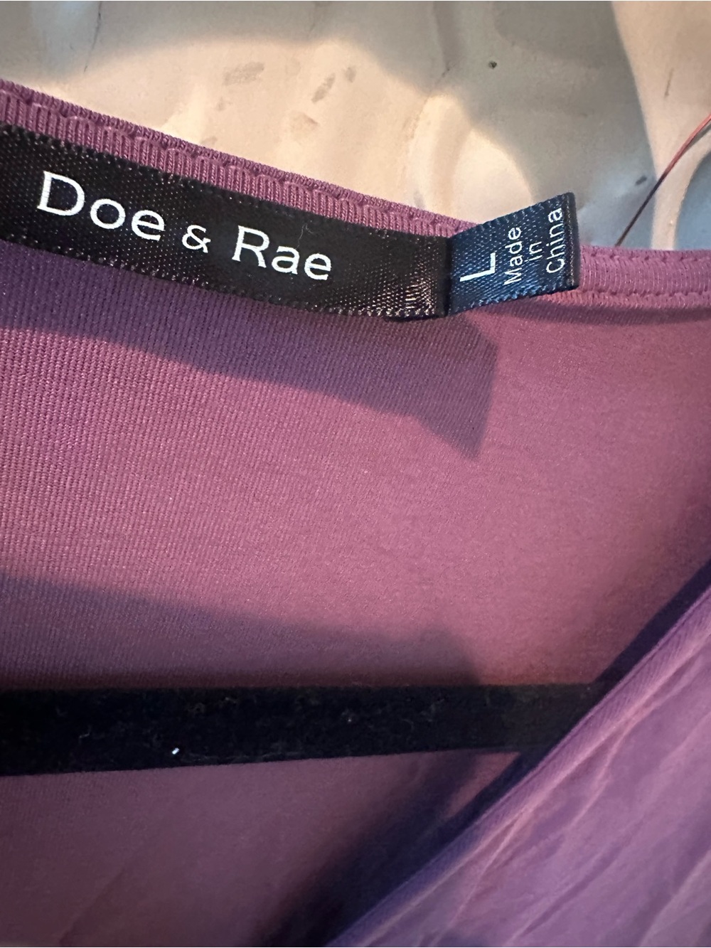 NWT Doe & Rae Plum Ruffled V-Neck Long Sleeve Blouse Size Large - Picture 2 of 5